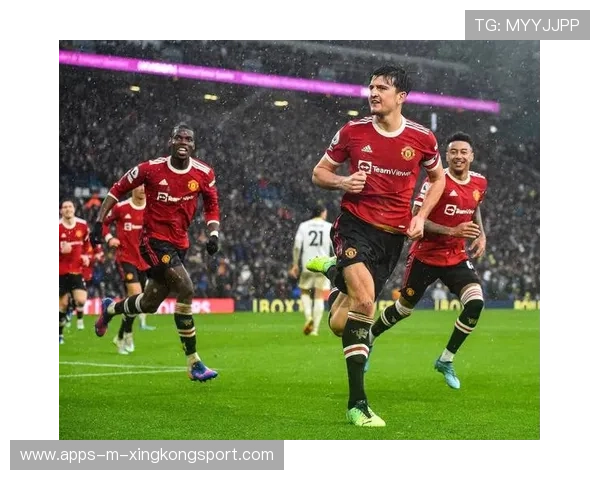 曼城细腻脚法助力突破防线，展现绝佳球技